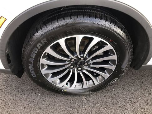 Used 2023 Lincoln Aviator Reserve image 10