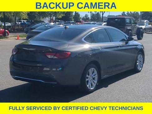 Used 2016 Chrysler 200 Limited FWD image 6