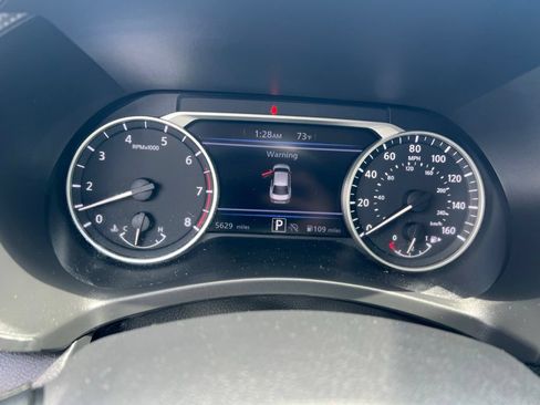 Used 2025 Nissan Sentra SV FWD image 41
