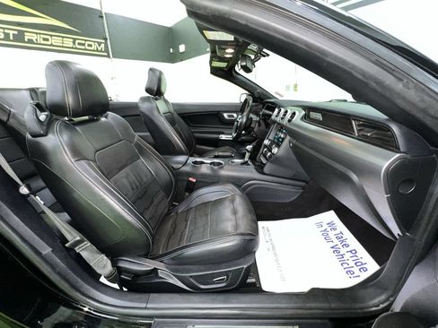 Used 2019 Ford Mustang GT Premium w/ Equipment Group 401A RWD image 29