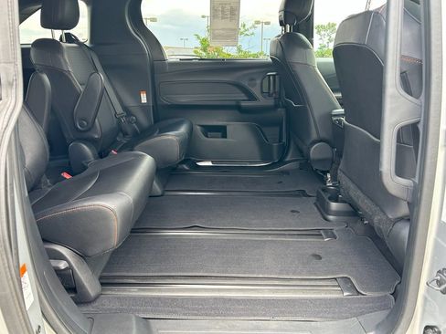 Used 2023 Toyota Sienna XSE w/ XSE Plus Package AWD/4WD image 29