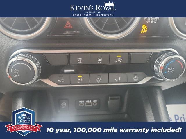 Used 2025 Nissan Sentra SV FWD image 12