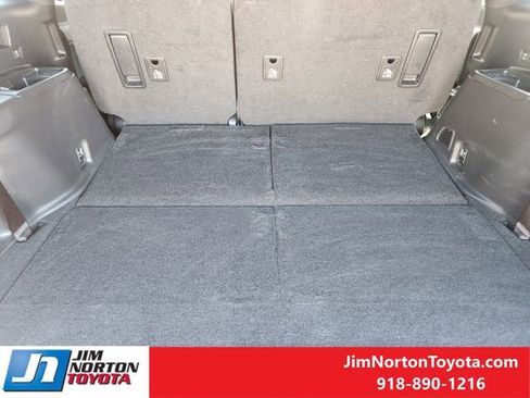 Used 2025 Lexus GX 550 w/ Accessory Package (2T) image 32