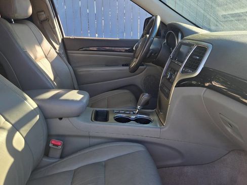 Used 2012 Jeep Grand Cherokee Laredo image 13
