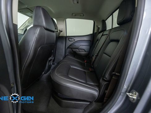 Used 2022 Chevrolet Colorado Z71 AWD/4WD image 28
