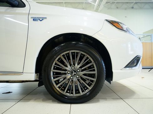 Used 2022 Mitsubishi Outlander GT image 9