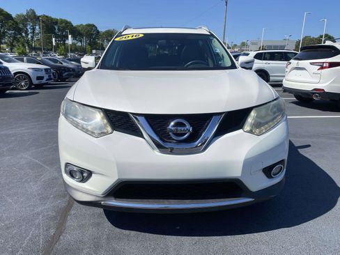 Used 2016 Nissan Rogue SL w/ SL Premium Package image 2