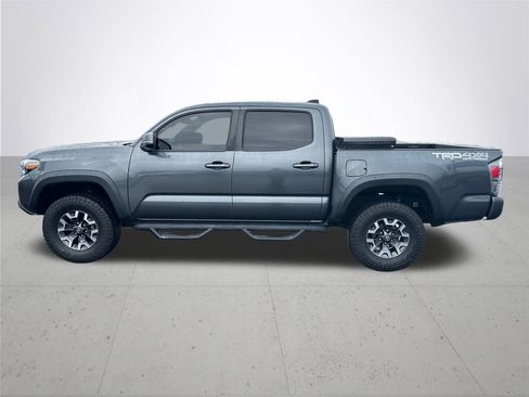 Used 2021 Toyota Tacoma TRD Off-Road w/ Technology Package image 10