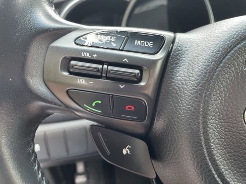 Used 2015 Kia Optima EX image 17