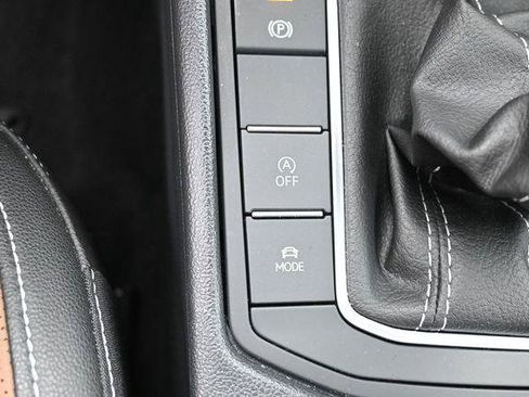 Used 2025 Volkswagen Jetta SEL FWD image 26