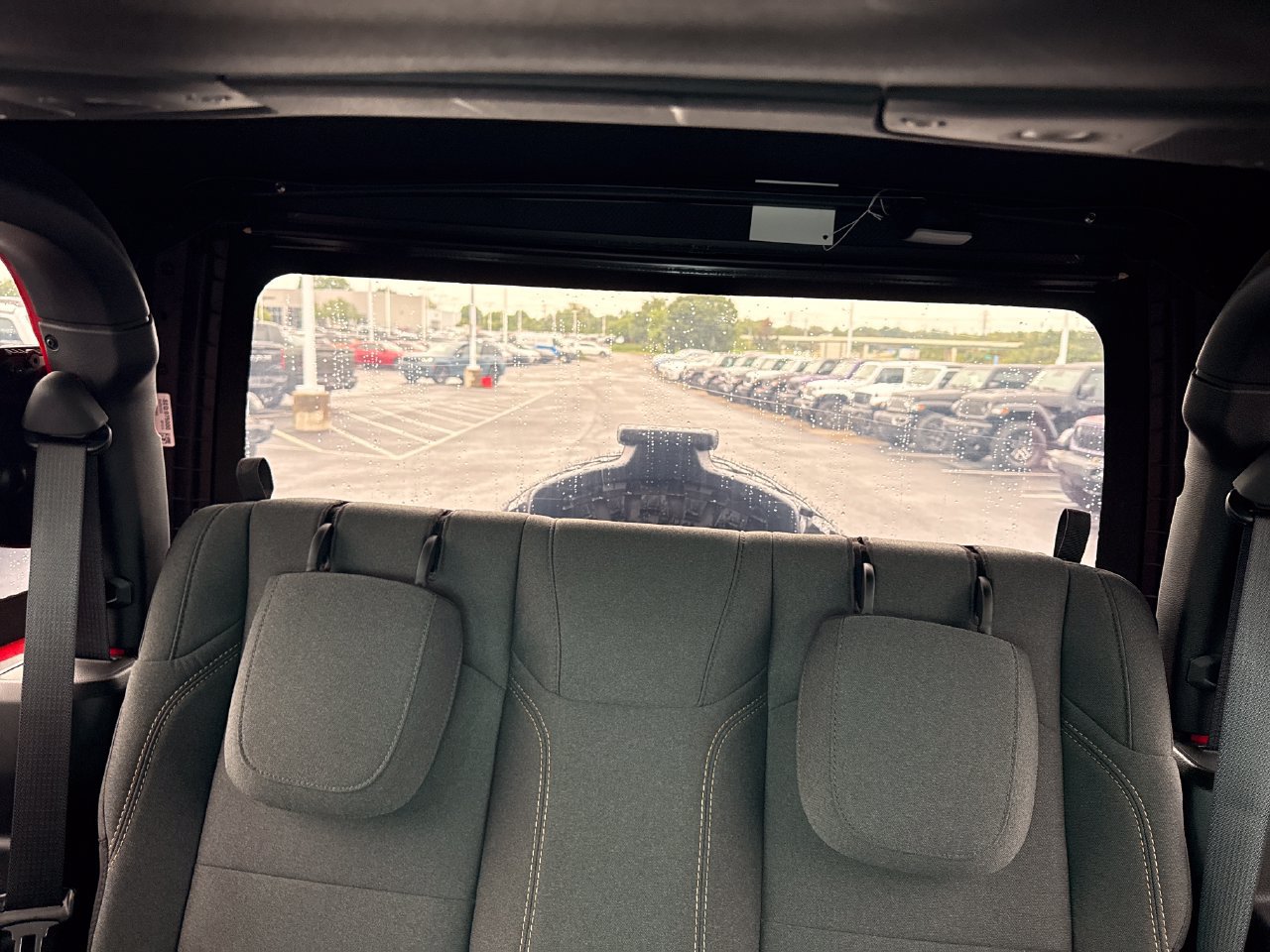 Used 2025 Jeep Wrangler Sport AWD/4WD image 23