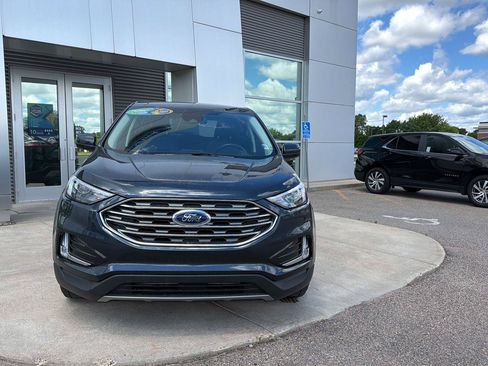 Used 2022 Ford Edge SEL w/ Convenience Package AWD/4WD image 2