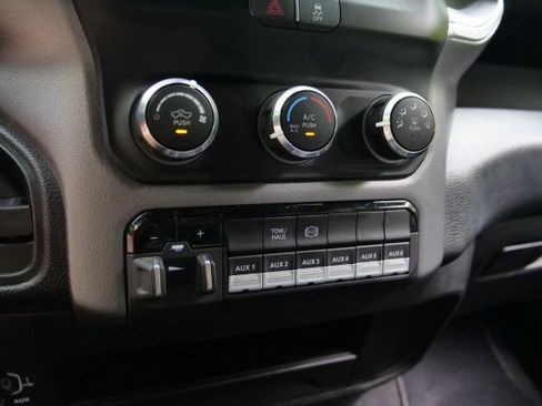 Used 2024 RAM 3500 SLT w/ Quick Order Package 2YG SLT AWD/4WD image 16
