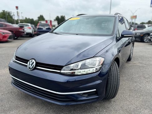 Used 2018 Volkswagen Golf S image 7