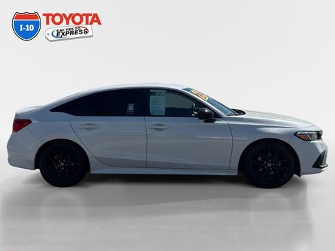 Used 2022 Honda Civic Sport image 6