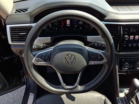 Used 2021 Volkswagen Atlas SEL FWD image 20