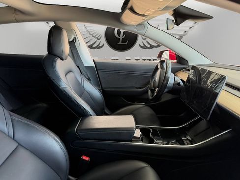 Used 2018 Tesla Model 3 Long Range RWD image 14