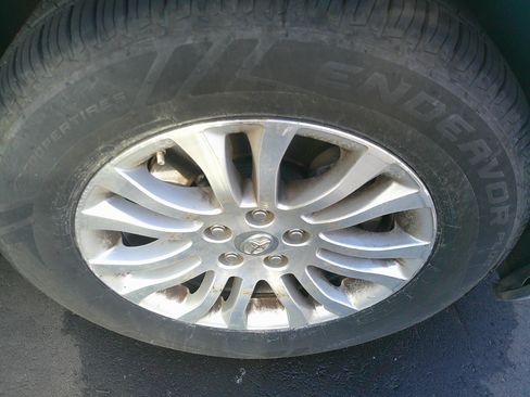 Used 2017 Toyota Sienna XLE image 9