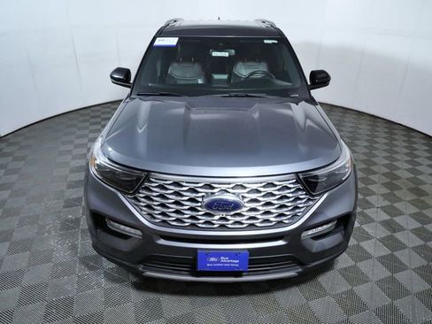 Certified 2021 Ford Explorer Platinum w/ Equipment Group 601A AWD/4WD image 3