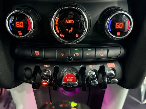 Used 2018 MINI Cooper Convertible FWD image 32
