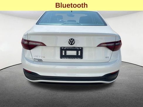 Used 2022 Volkswagen Jetta SE image 12