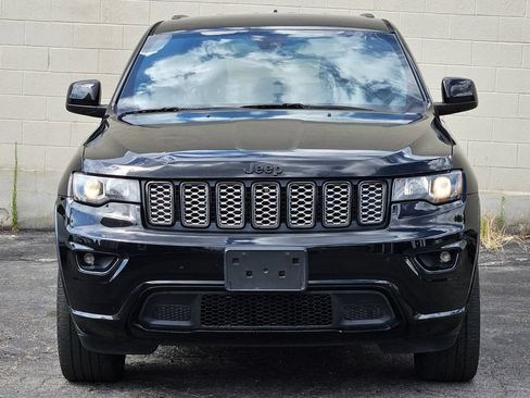 Used 2017 Jeep Grand Cherokee Altitude AWD/4WD image 8
