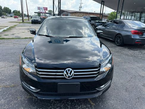 Used 2015 Volkswagen Passat 1.8T S FWD image 2