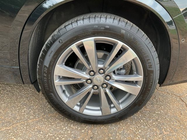 Used 2024 Cadillac XT6 Premium Luxury w/ Technology Package FWD image 28