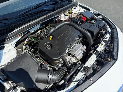 Used 2023 Chevrolet Malibu LT FWD image 20