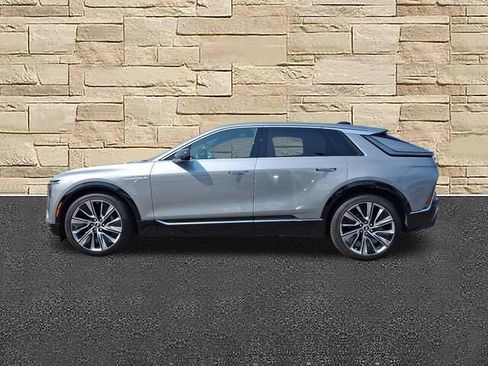 Certified 2026 Cadillac Lyriq Signature Luxury w/ Nappa Leather Package AWD/4WD image 2
