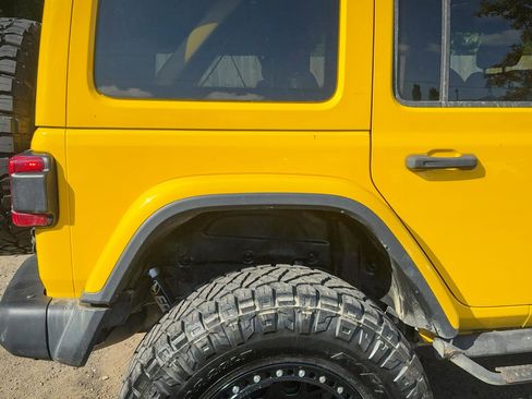 Used 2019 Jeep Wrangler Unlimited Rubicon AWD/4WD image 17