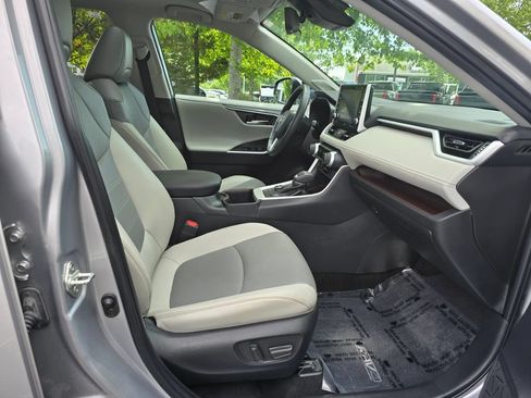 Certified 2022 Toyota RAV4 Limited AWD/4WD image 12