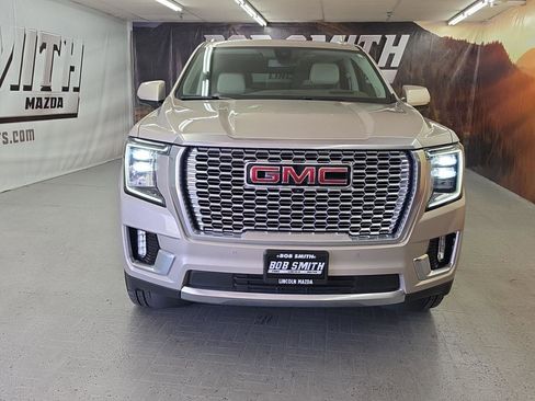Used 2022 GMC Yukon XL Denali AWD/4WD image 17