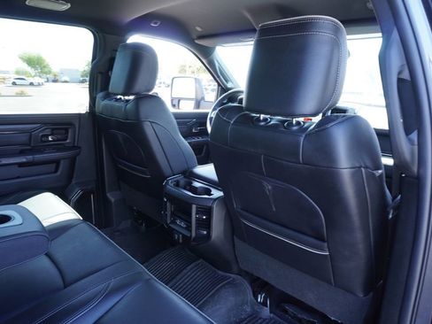 Used 2024 RAM 3500 Limited AWD/4WD image 11