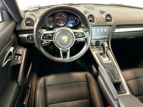 Certified 2022 Porsche 718 Cayman RWD image 19