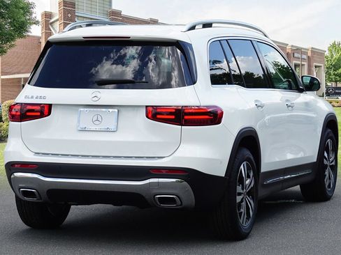 Certified 2025 Mercedes-Benz GLB 250 image 6