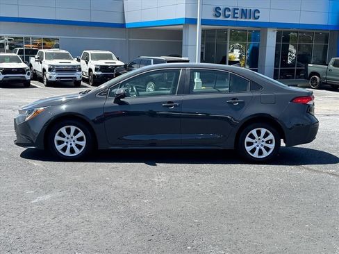 Used 2024 Toyota Corolla LE FWD image 6