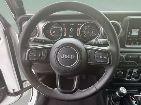 Used 2021 Jeep Wrangler Unlimited Sport AWD/4WD image 11