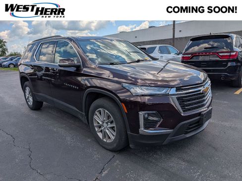 Used 2023 Chevrolet Traverse LT AWD/4WD image 1