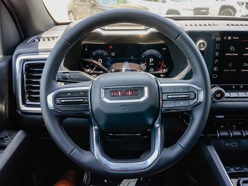 New 2026 GMC Canyon Elevation w/ Convenience Package RWD image 18