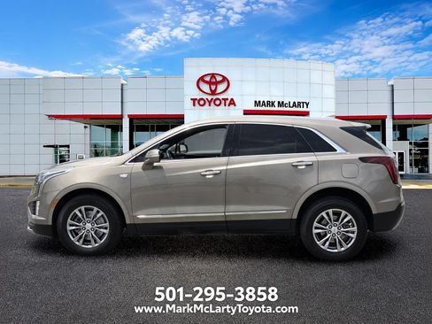Used 2023 Cadillac XT5 Premium Luxury AWD/4WD image 2