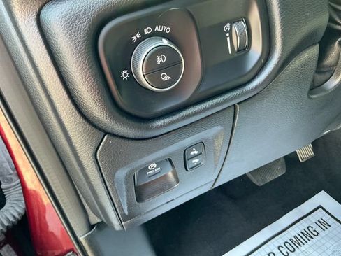 Used 2022 RAM 1500 Big Horn AWD/4WD image 27