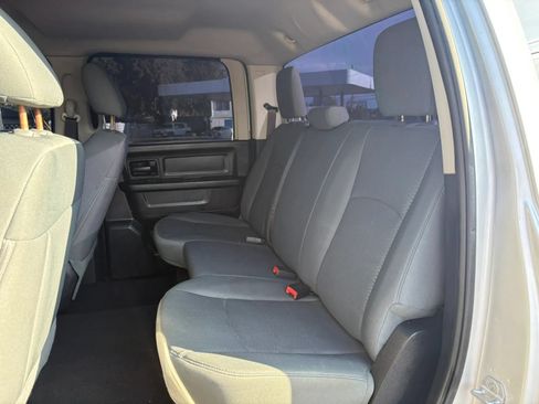 Used 2014 RAM 1500 Express AWD/4WD image 9