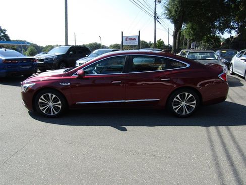 Used 2017 Buick LaCrosse Essence w/ Sun and Shade Package FWD image 4