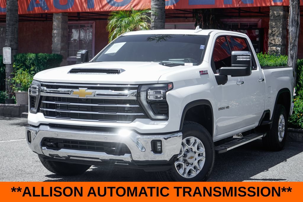 Used 2025 Chevrolet Silverado 2500 LTZ w/ LTZ Premium Package AWD/4WD image 4
