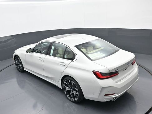 New 2026 BMW 330i xDrive Sedan w/ Premium Package AWD/4WD image 34