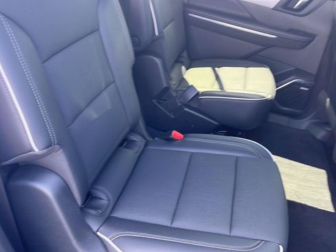 Used 2026 Buick Enclave Preferred AWD/4WD image 28