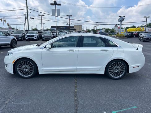 Used 2013 Lincoln MKZ AWD image 5