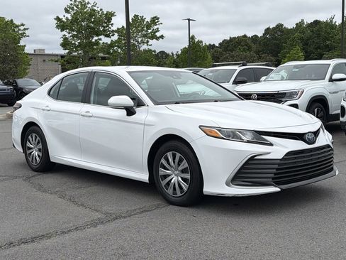 Used 2023 Toyota Camry LE FWD image 7