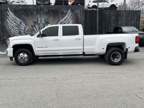 Used 2016 GMC Sierra 3500 Denali w/ Duramax Plus Package image 6